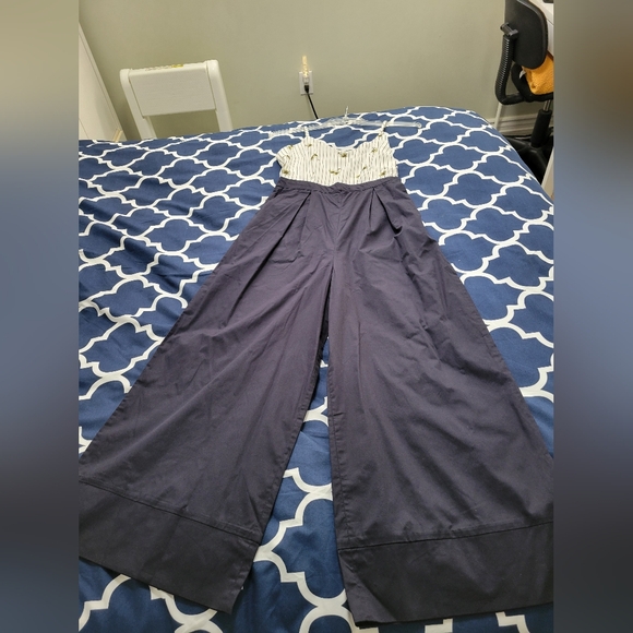 Blue and White Jumpsuit. Size M - Picture 4 of 6